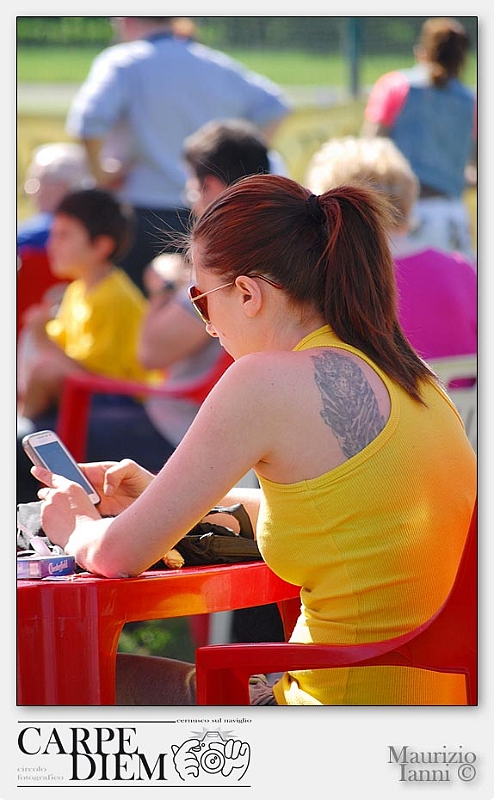 Ragazza in giallo.jpg